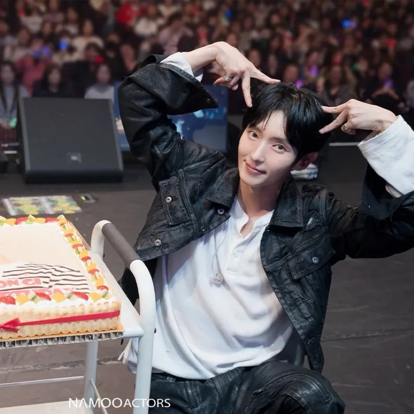 粉絲拍下的李準基瞬間