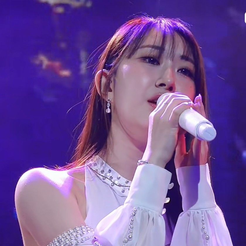 チョン・ユジンの最近の活動ショット