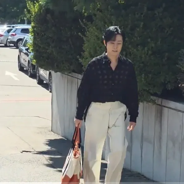 A moment captured by a fan of Kang Moonkyung