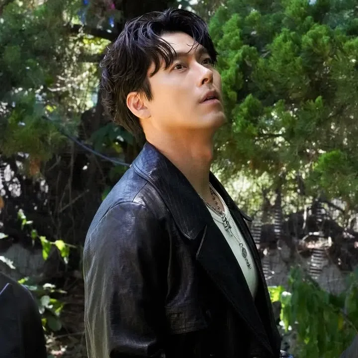 Foto kegiatan terbaru dari Hyun Bin
