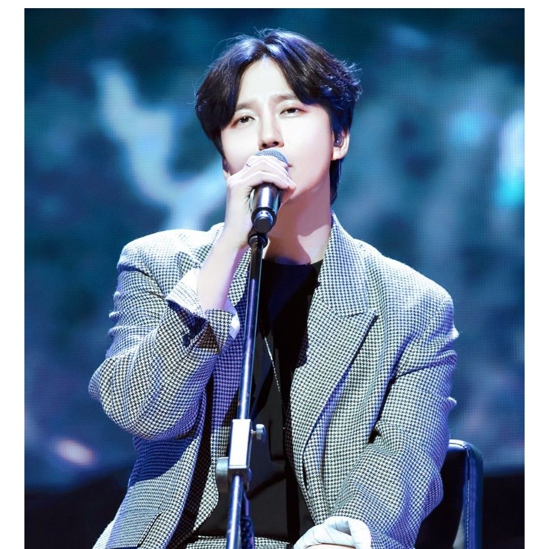 A moment captured by a fan of Kim Namgil