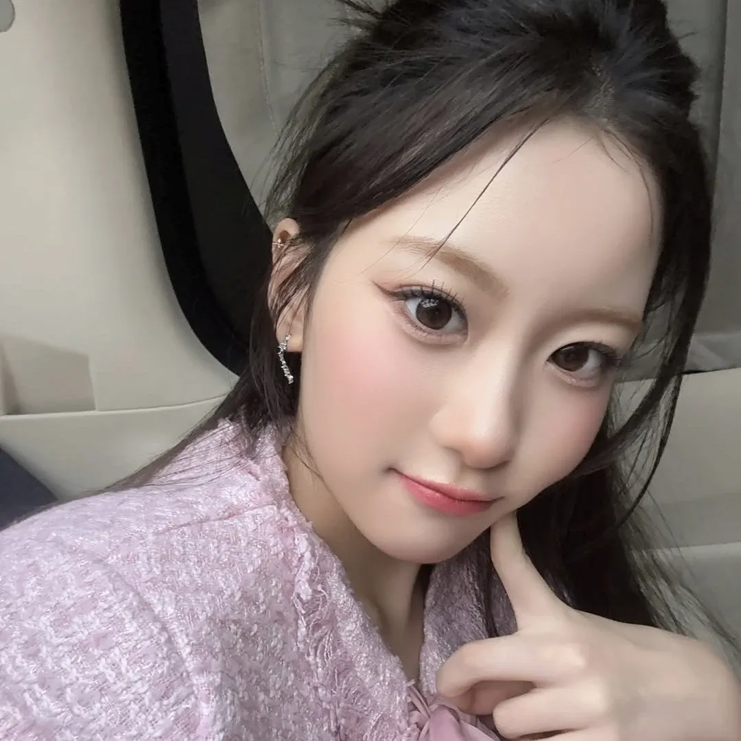 Latest photo of Oh Yujin