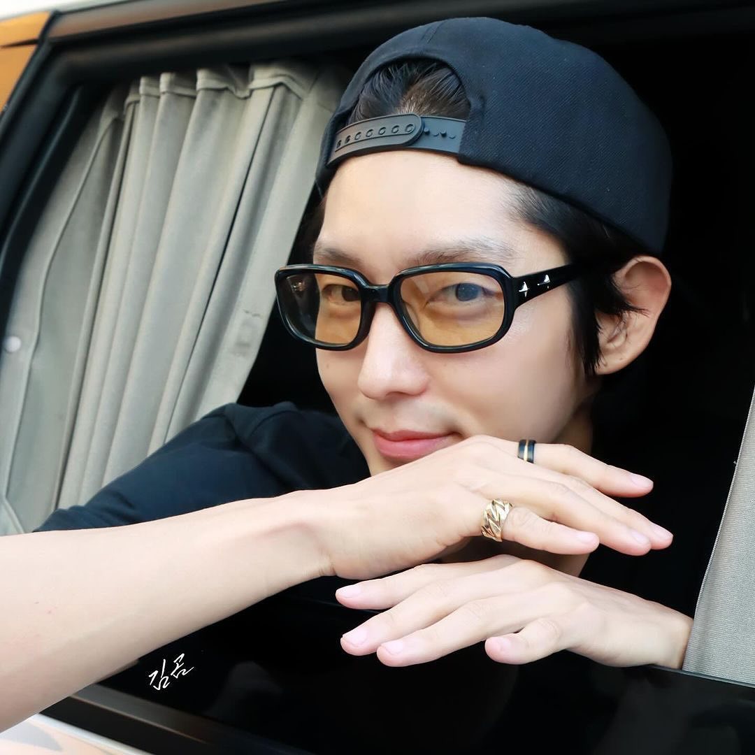 Foto terbaru dari Lee Joongi