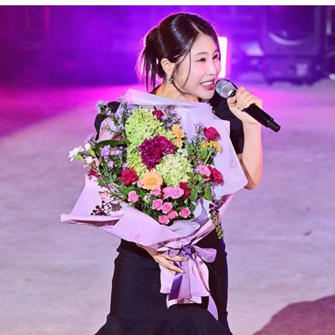 Cuplikan di balik layar dari Kim Soyou