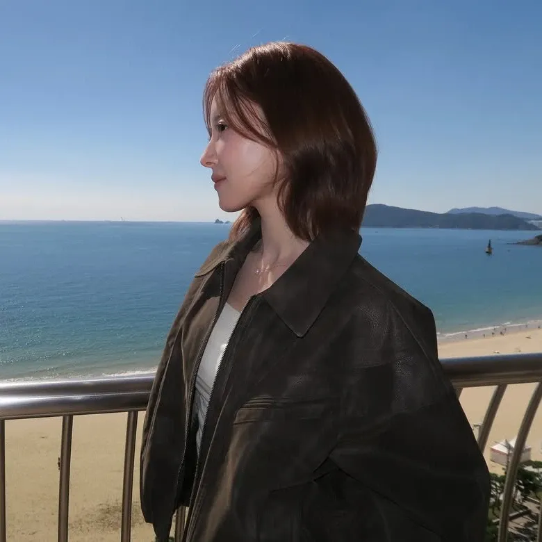 Behind-the-scenes cut of Lee Seyoung