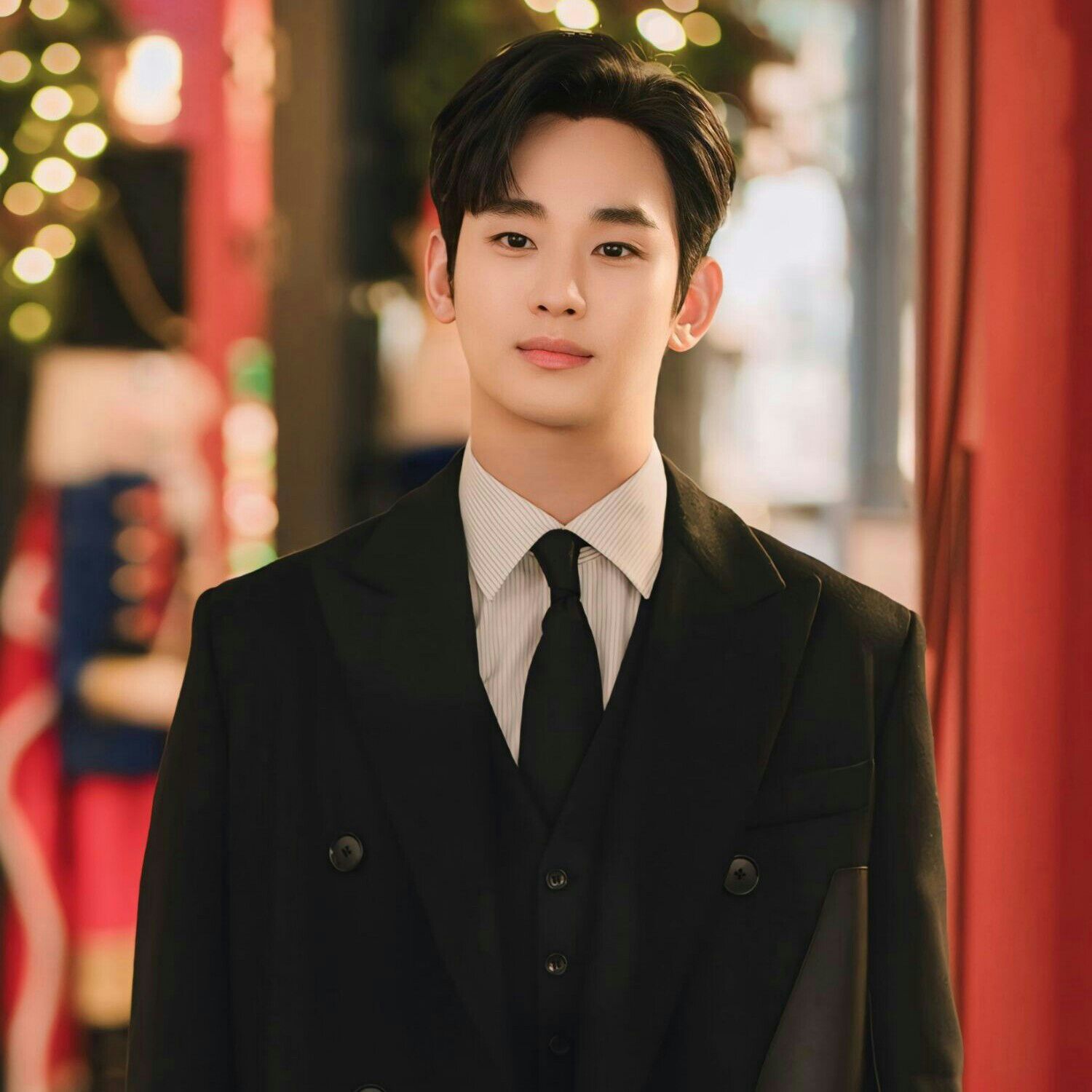 Behind-the-scenes cut of Kim Soohyun