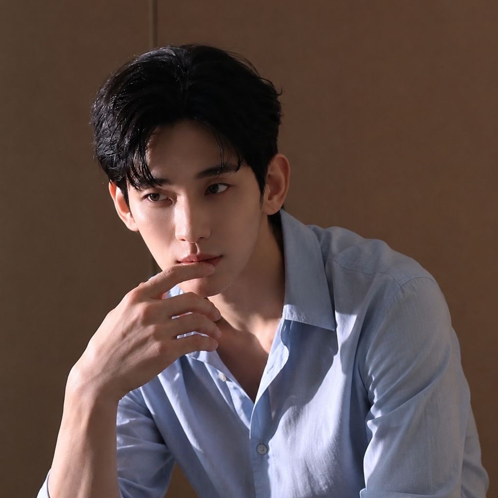 Behind-the-scenes cut of Kim Soohyun