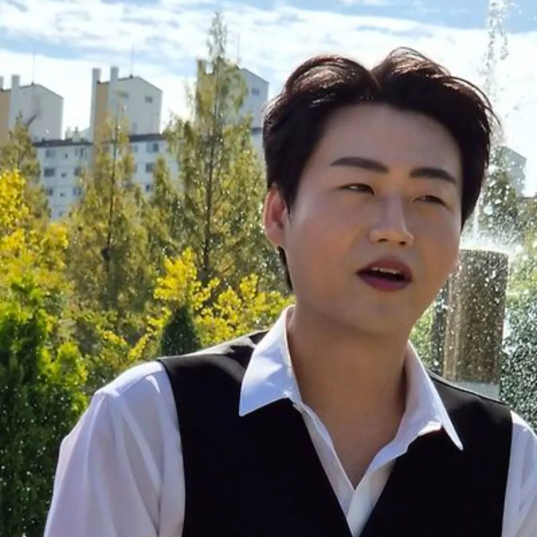 Behind-the-scenes cut of Min Soohyun