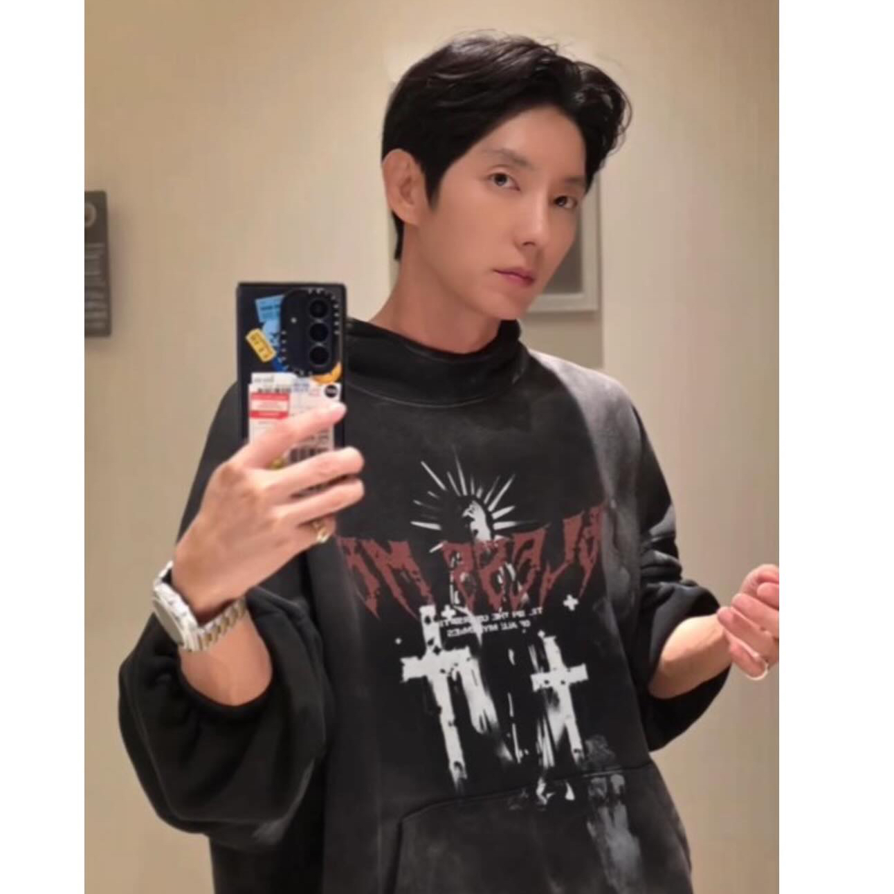 Recent activity shot of Lee Joongi