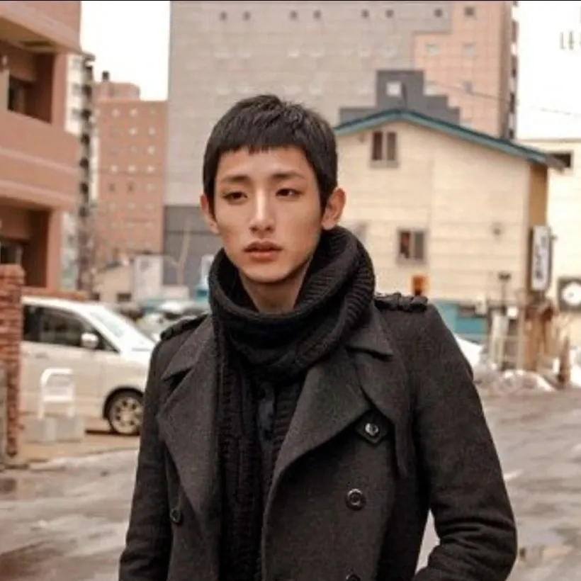 Behind-the-scenes cut of Lee Soohyuk