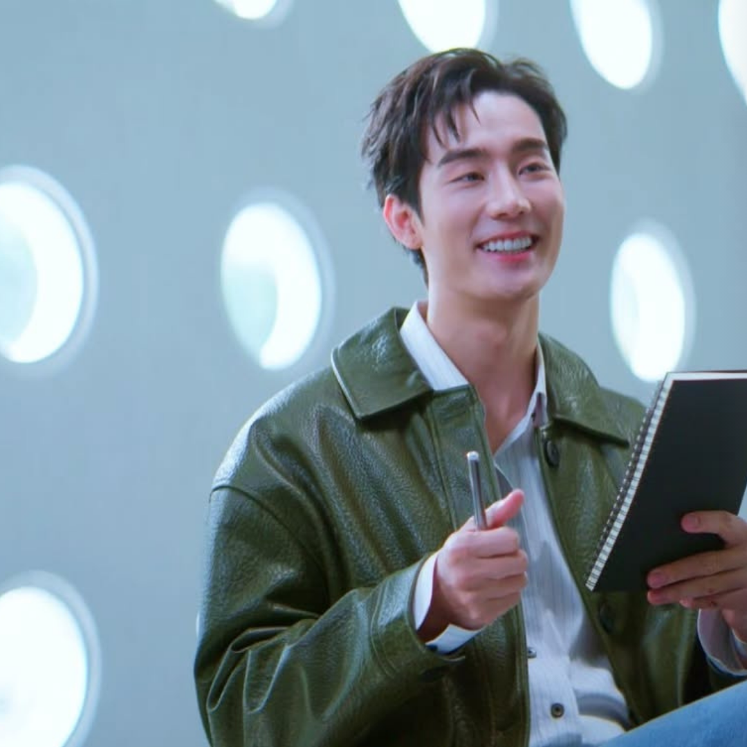 Latest photo of Force Jiratchapong Srisang