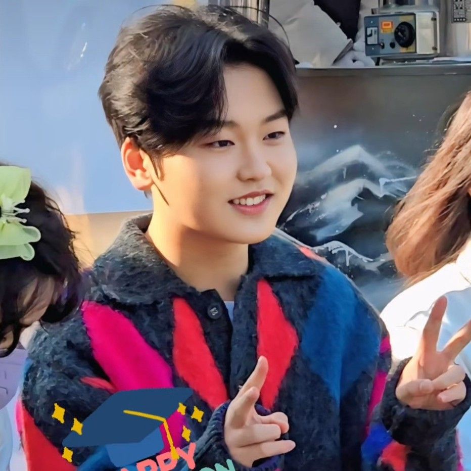 A moment captured by a fan of Park Sungon