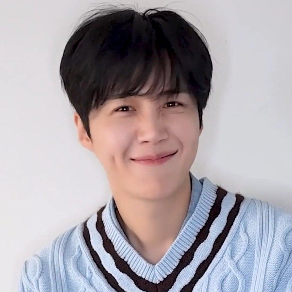 金宣虎的最新照片