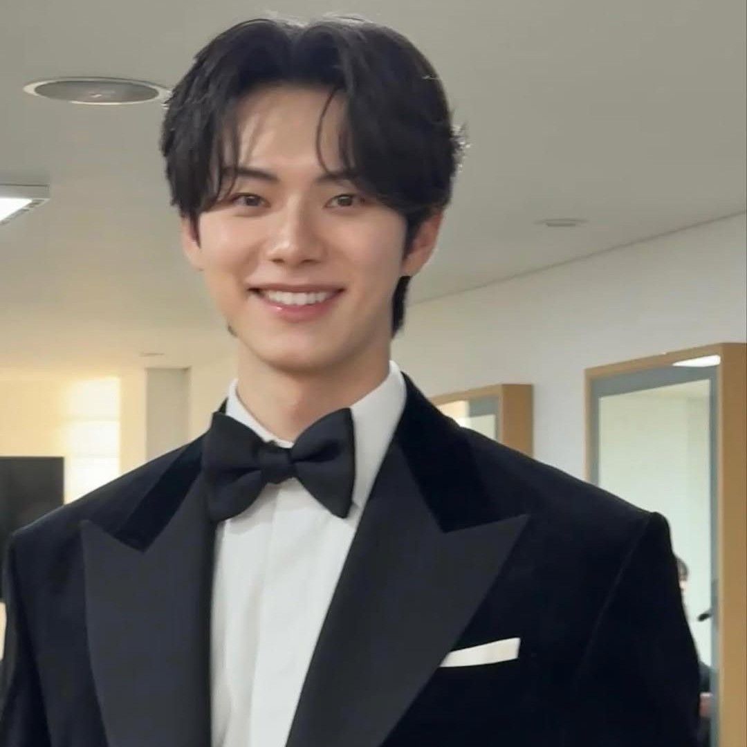 イ・チェミンのビハインドカット