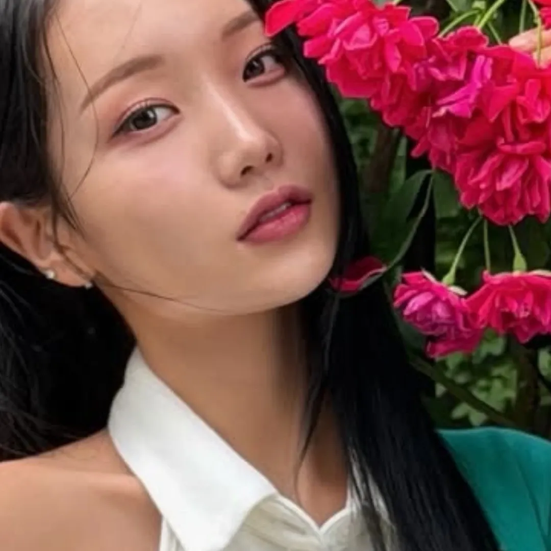 Recent activity shot of Kim Soyeon (2004)