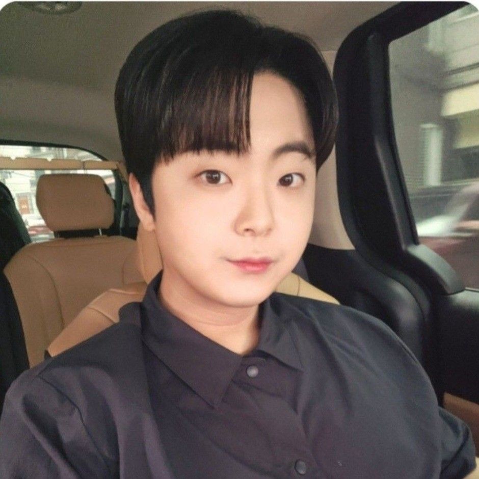 A moment captured by a fan of Park Minsu