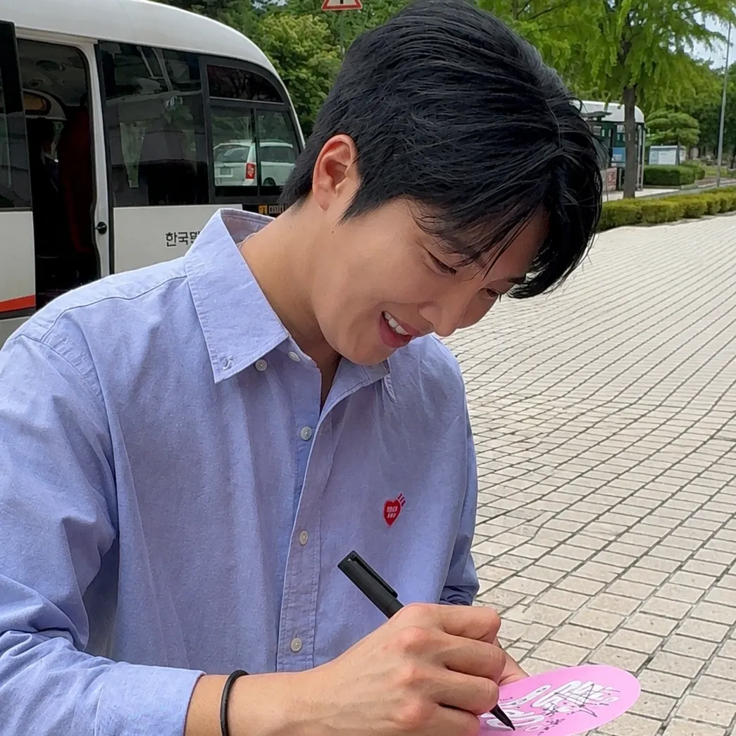 황윤성의 최신 사진