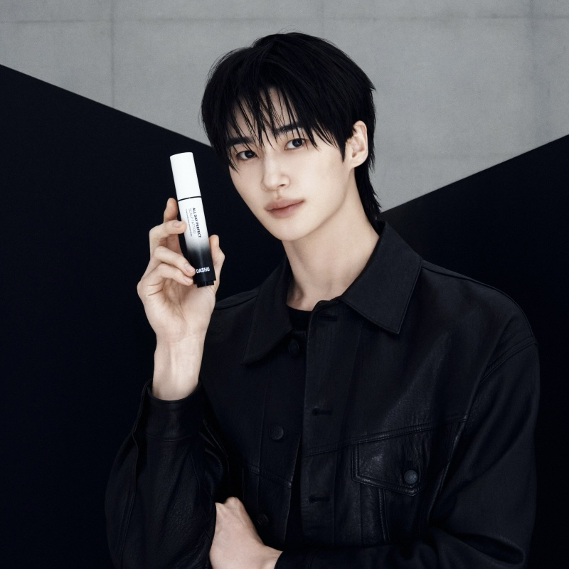 Behind-the-scenes cut of Byeon Wooseok