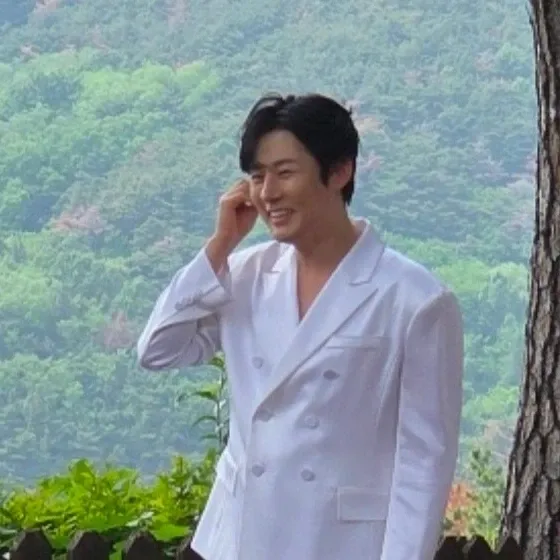 Cuplikan di balik layar dari Kang Moonkyung