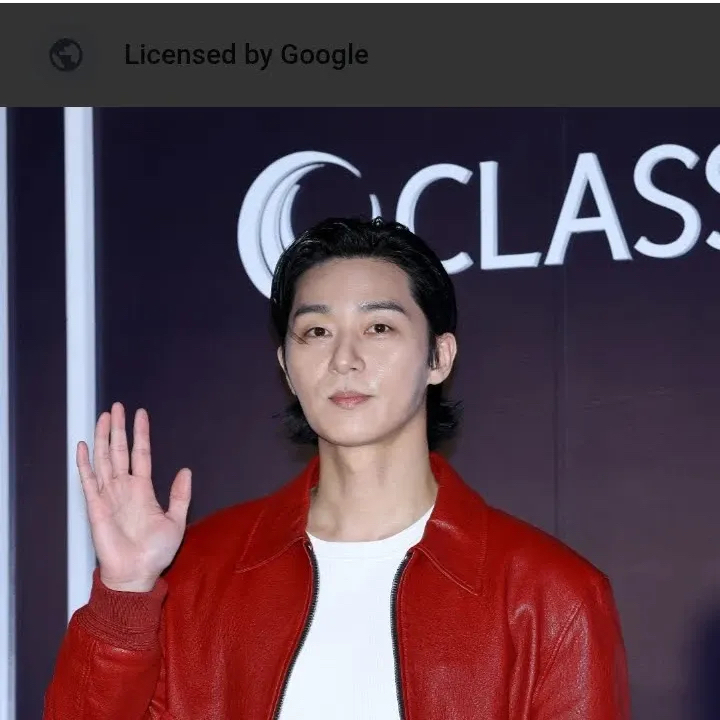 Recent activity shot of Park Seojoon