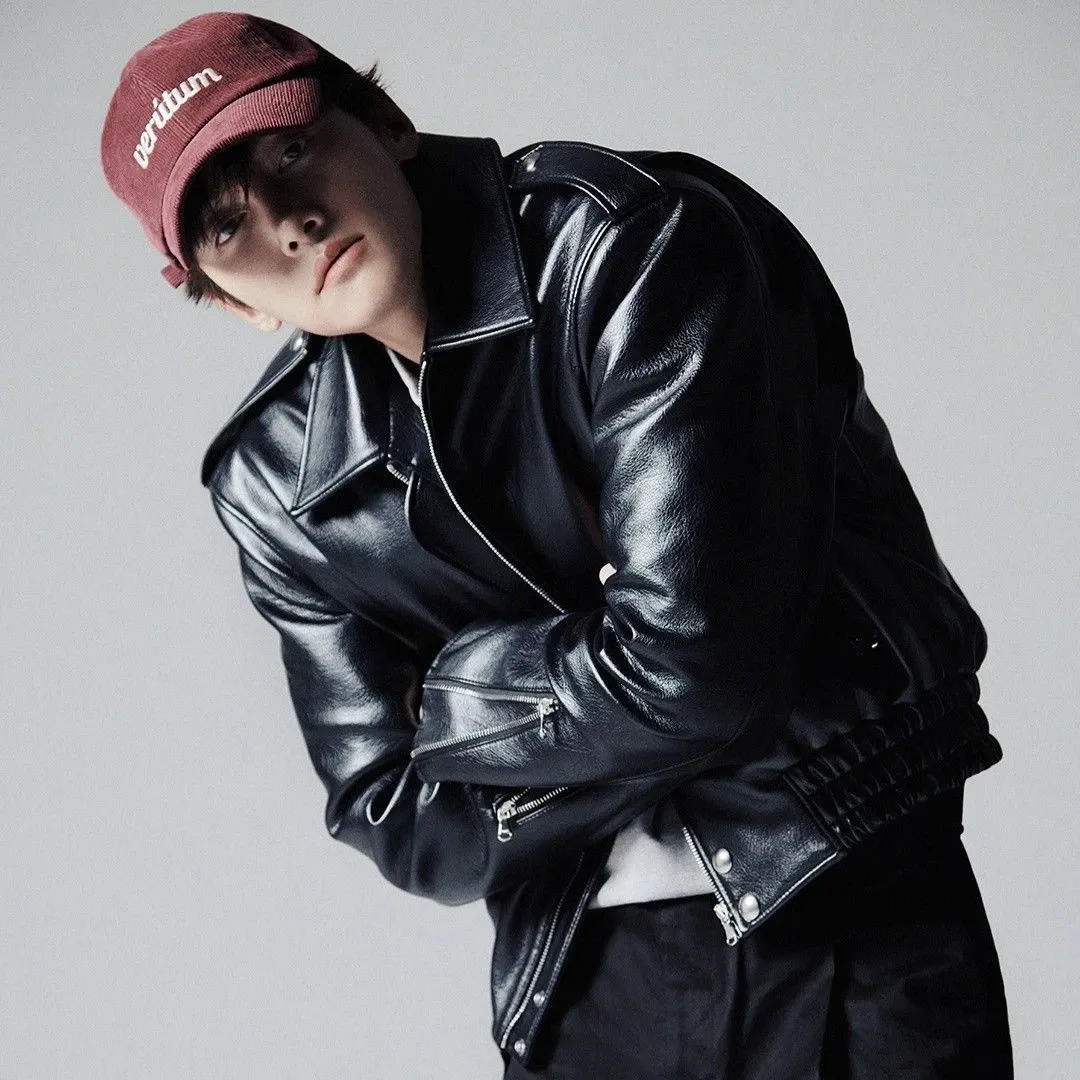 Behind-the-scenes cut of Ji Changwook