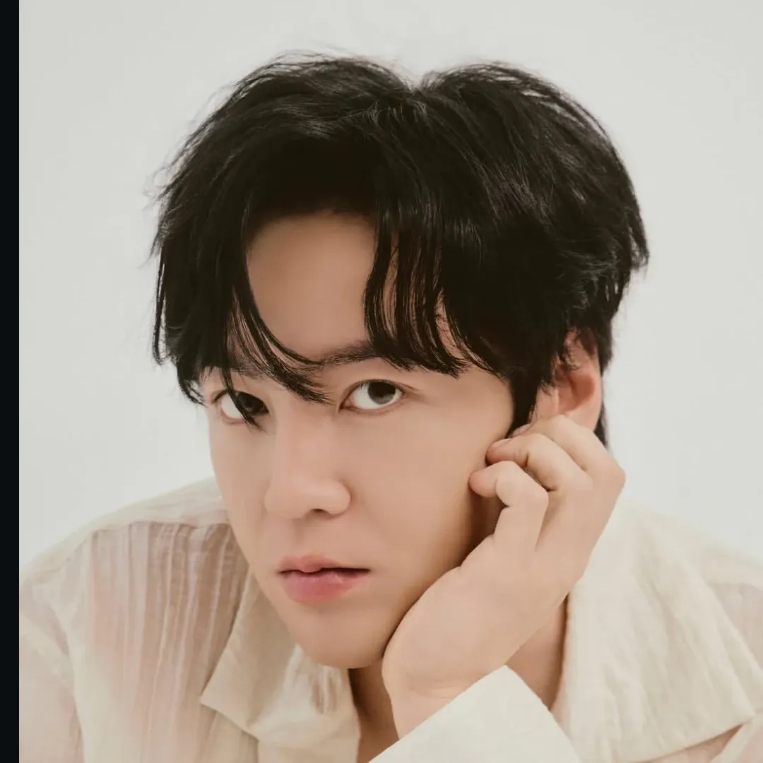 Latest photo of Jang Geunsuk