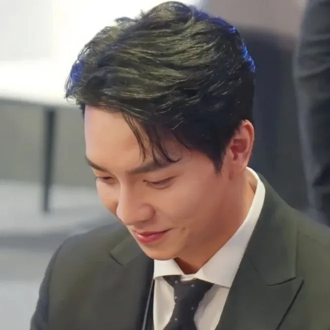 Momen yang diabadikan oleh penggemar Lee Seunggi