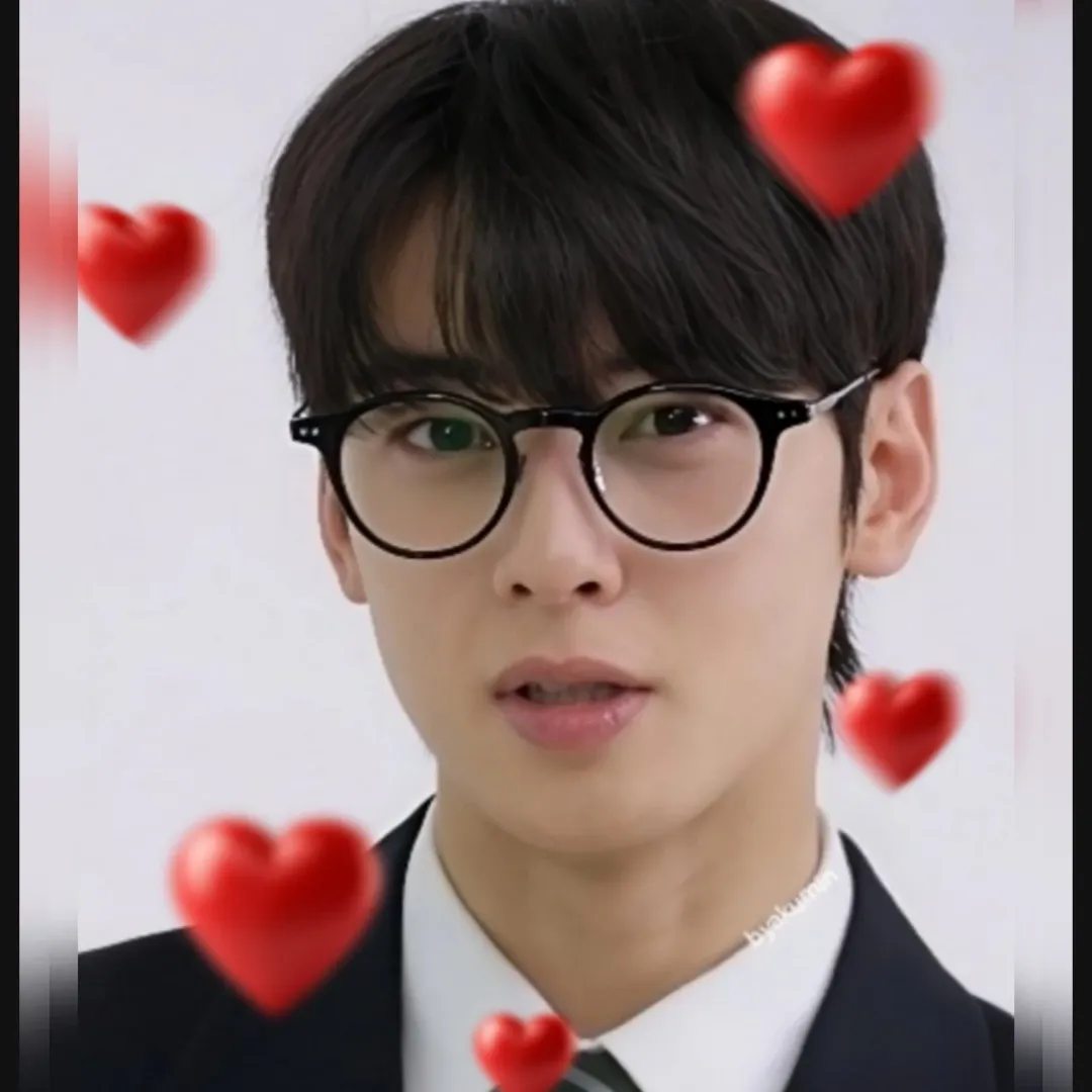 Foto kegiatan terbaru dari Cha Eunwoo