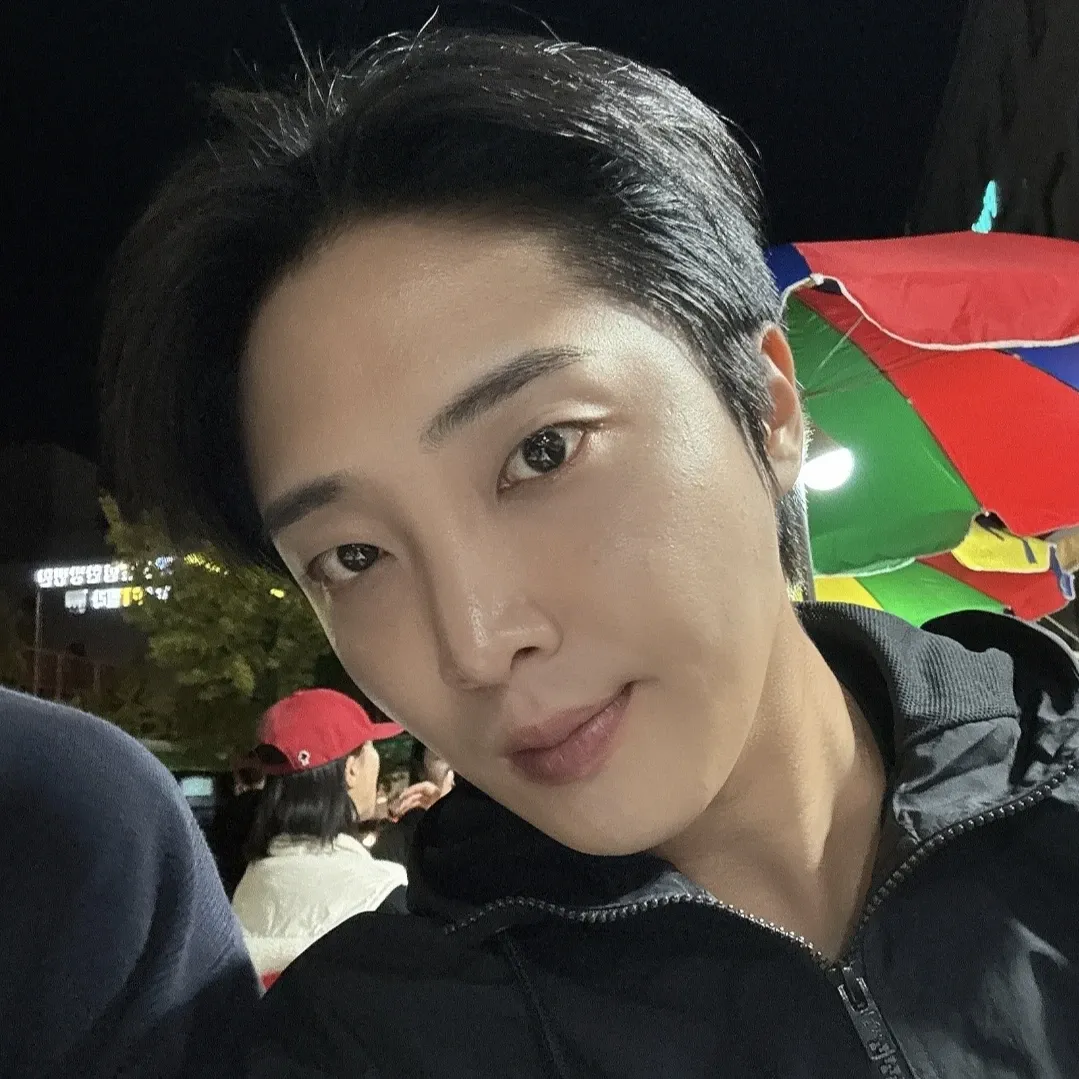 Latest photo of Hwang Yunsung