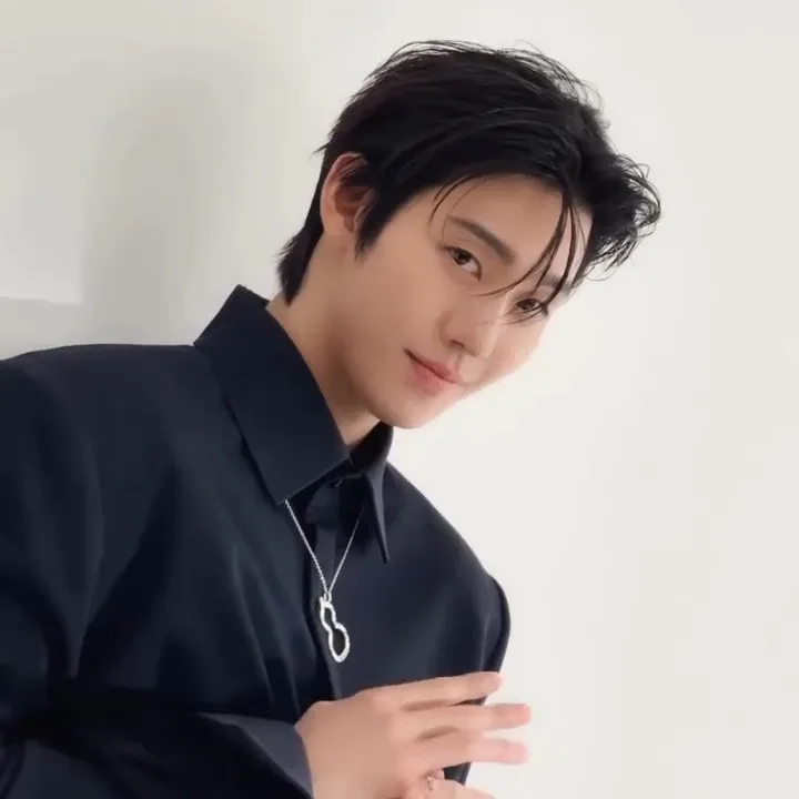 안효섭 최근 활동샷