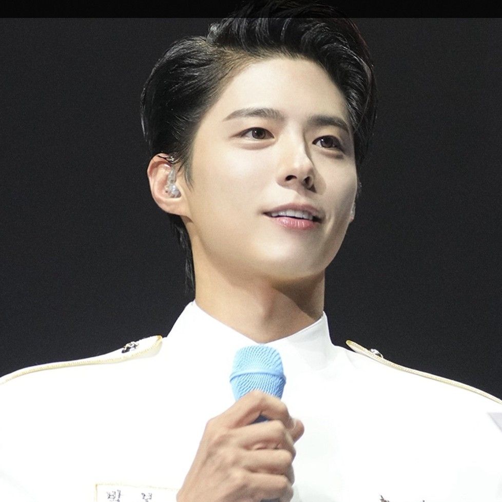 粉絲拍下的朴寶劍瞬間