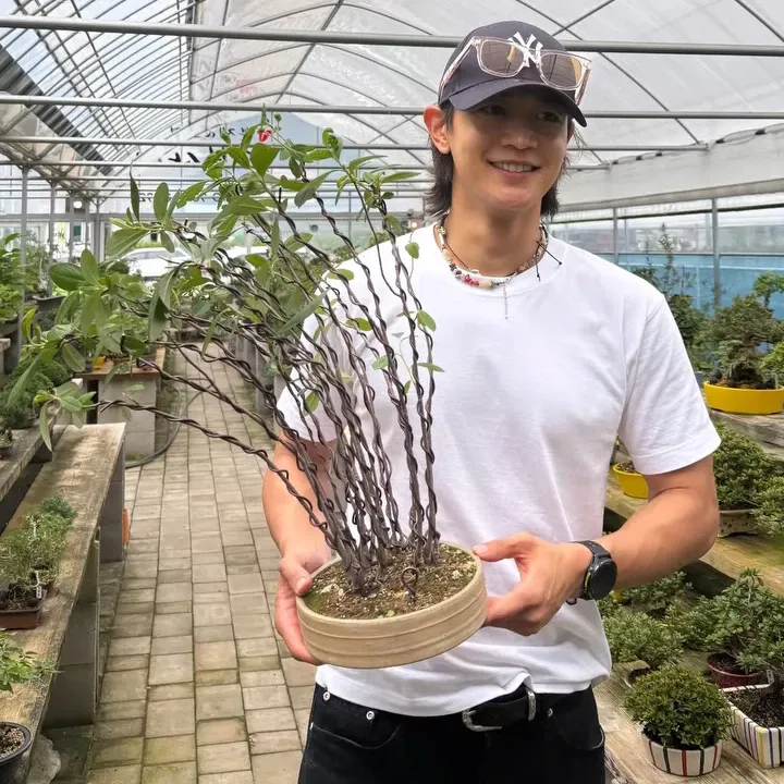 Behind-the-scenes cut of Choi Minho