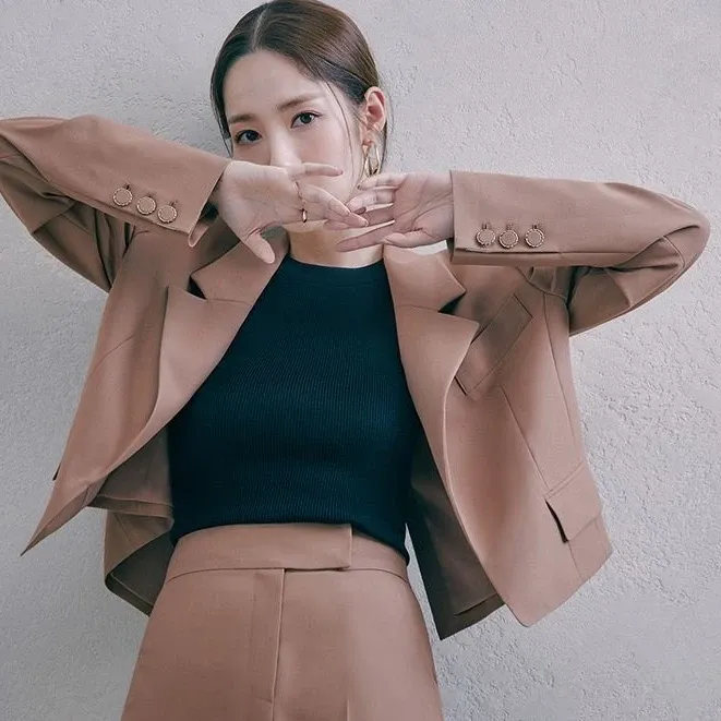 Latest photo of Park Minyoung