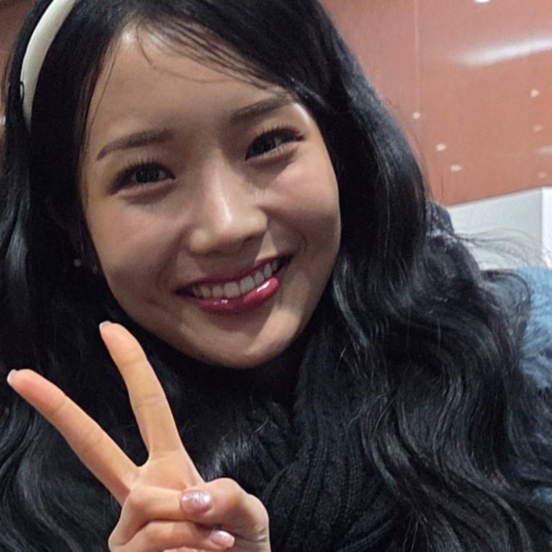 A moment captured by a fan of Kim Soyeon (2004)