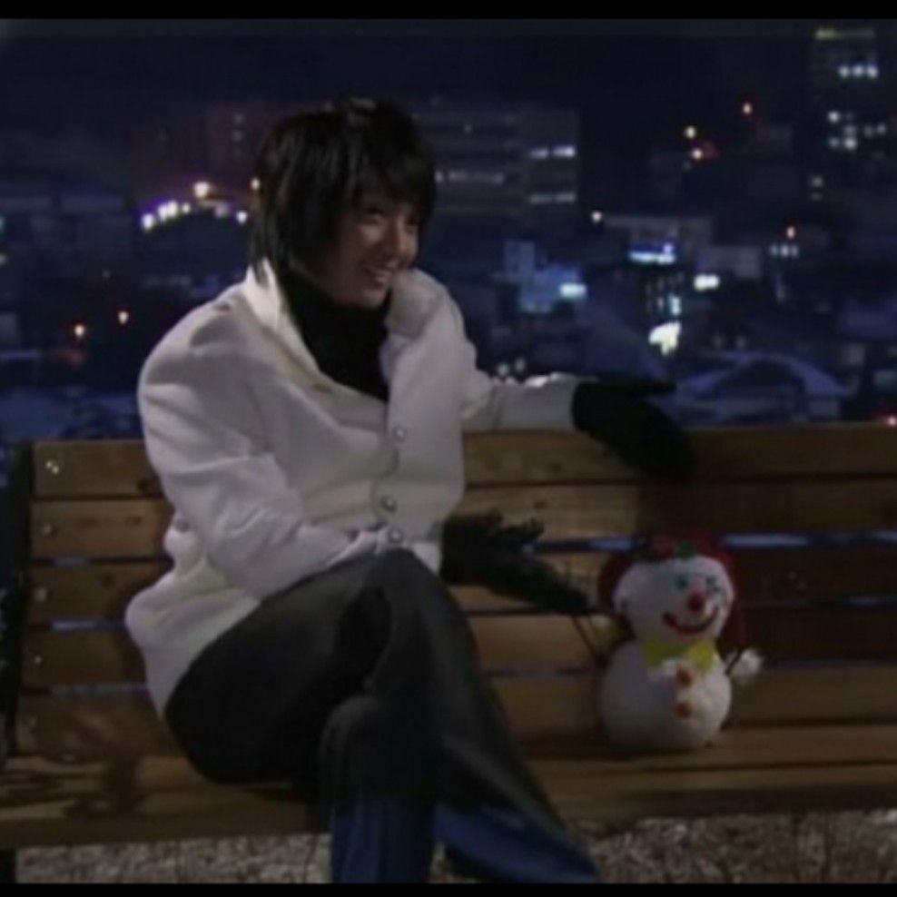 Behind-the-scenes cut of Lee Joongi