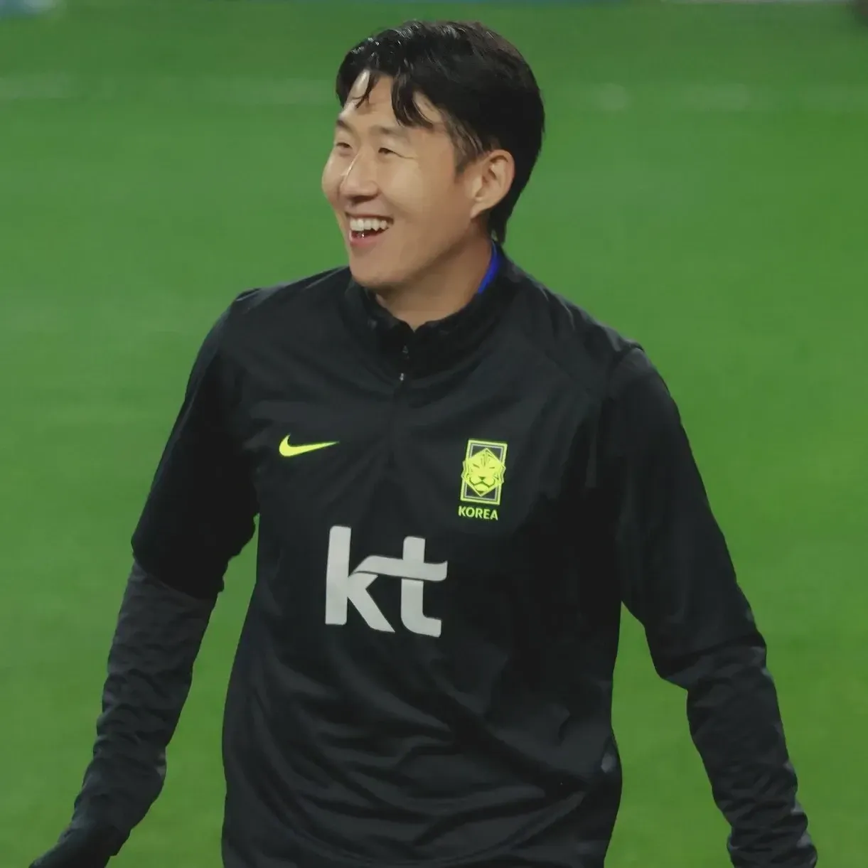 Momen yang diabadikan oleh penggemar Son Heungmin