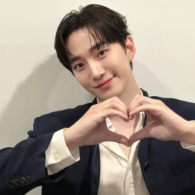 イ・ジュノの最新写真