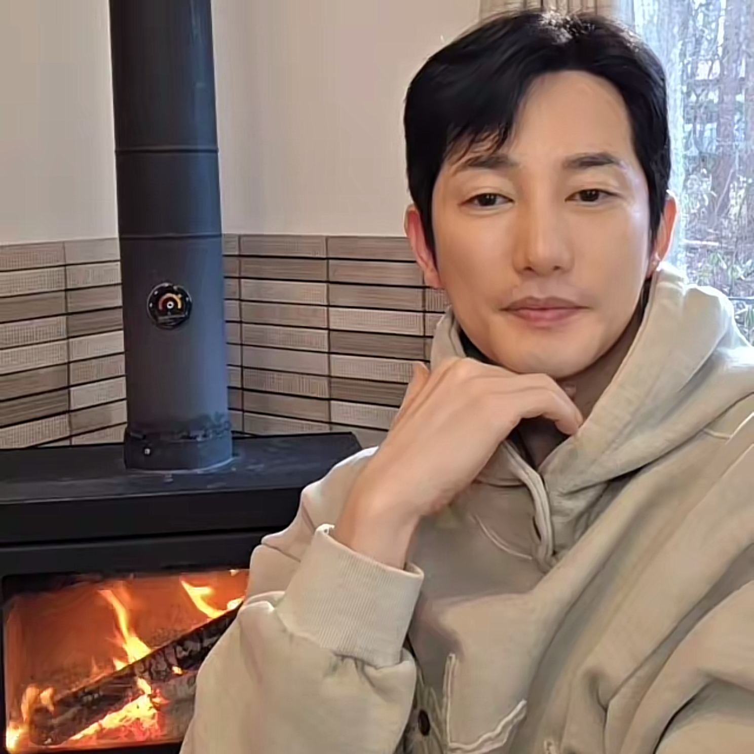 Recent activity shot of Park Sihoo