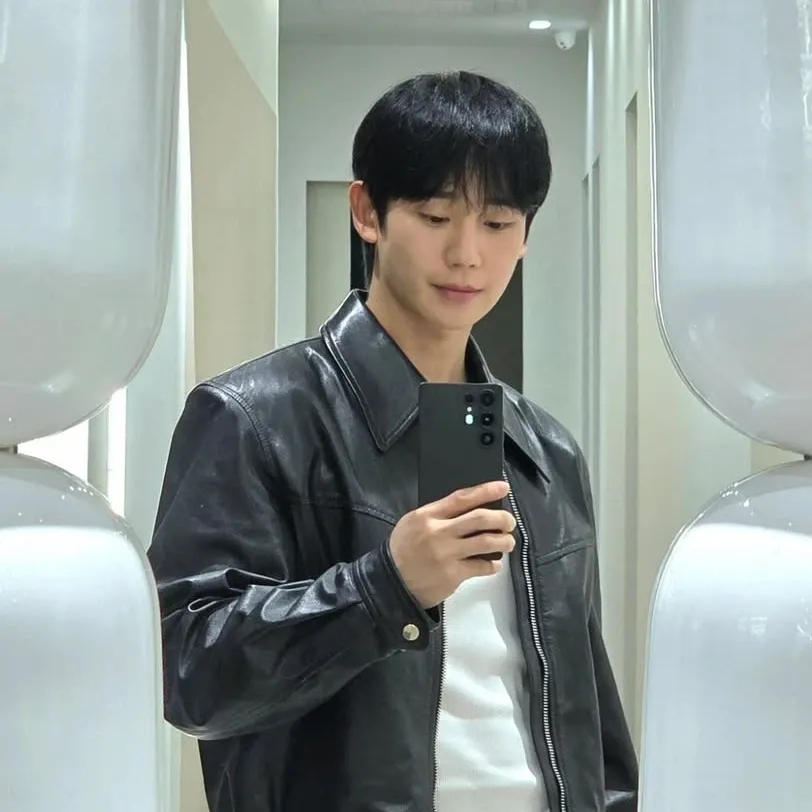 Behind-the-scenes cut of Jung Haein