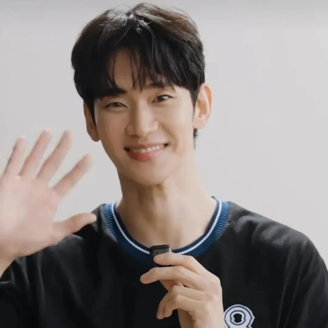 Behind-the-scenes cut of Kim Soohyun