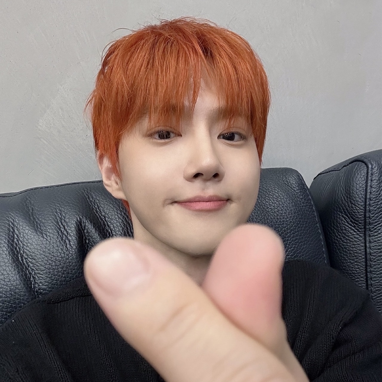 Behind-the-scenes cut of Suho