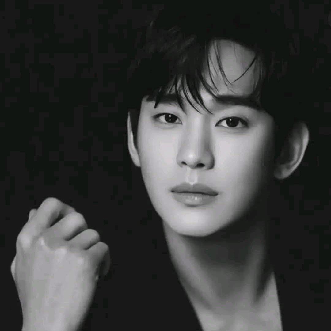 キム・スヒョンの最近の活動ショット