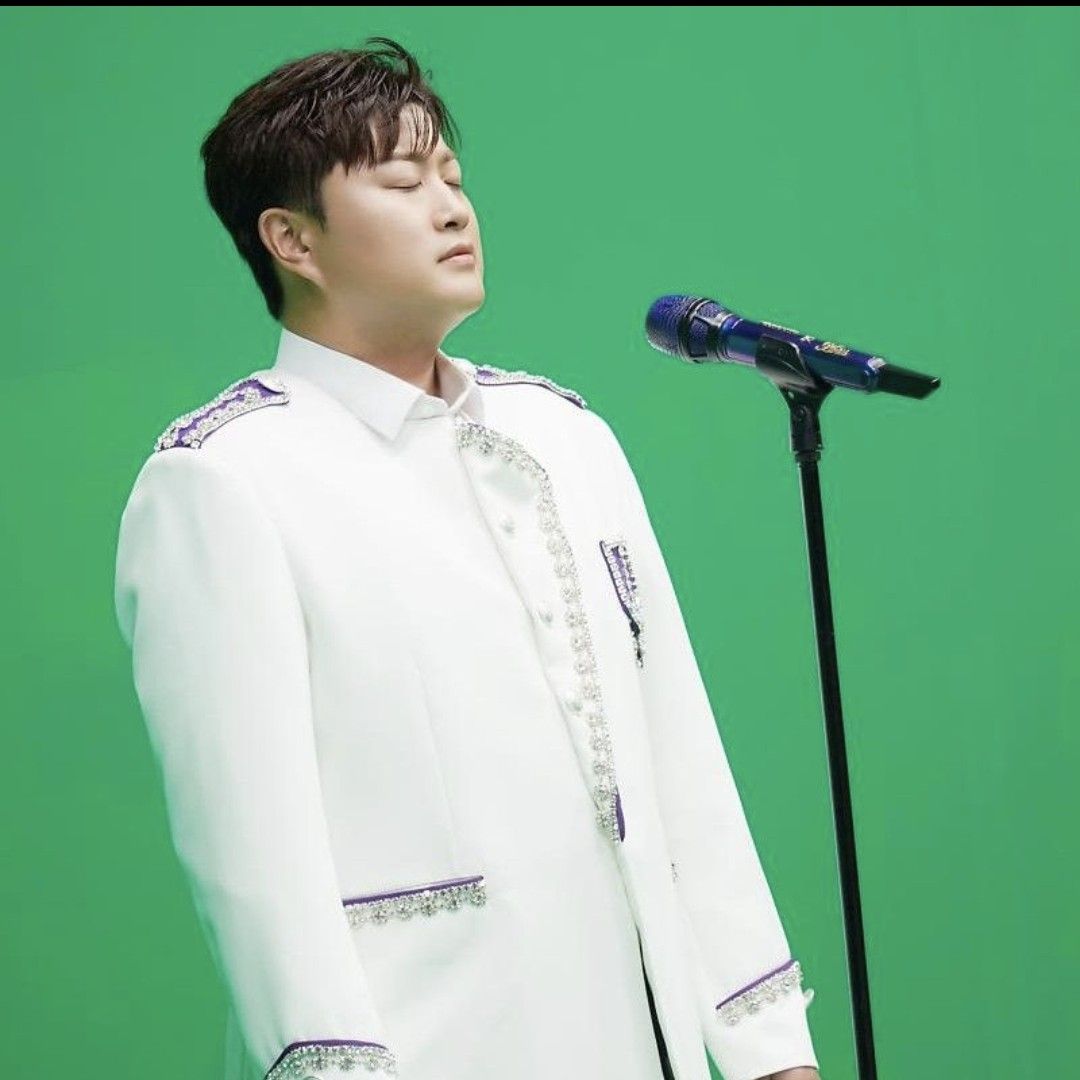 Foto terbaru dari Kim Hojoong