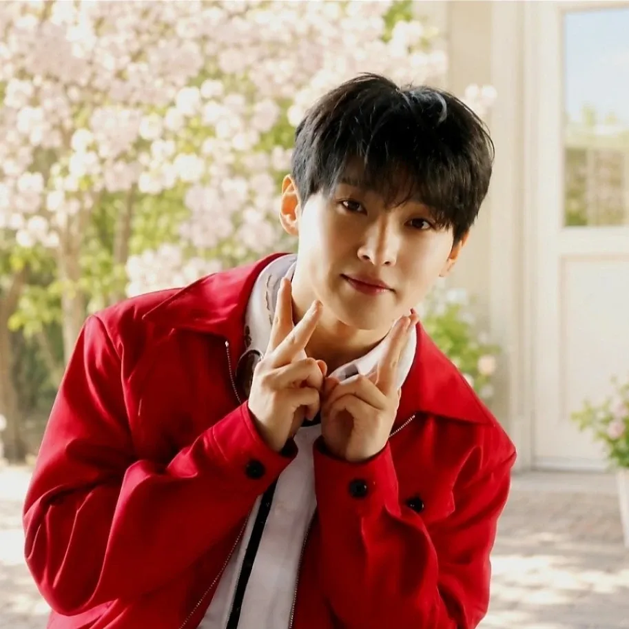 Recent activity shot of Seong Ri