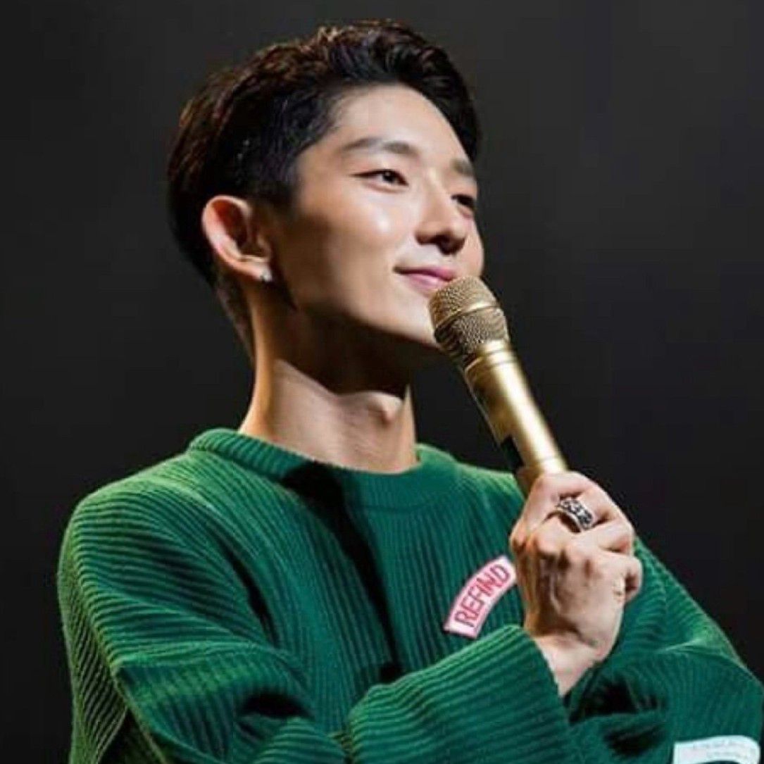 Behind-the-scenes cut of Lee Joongi