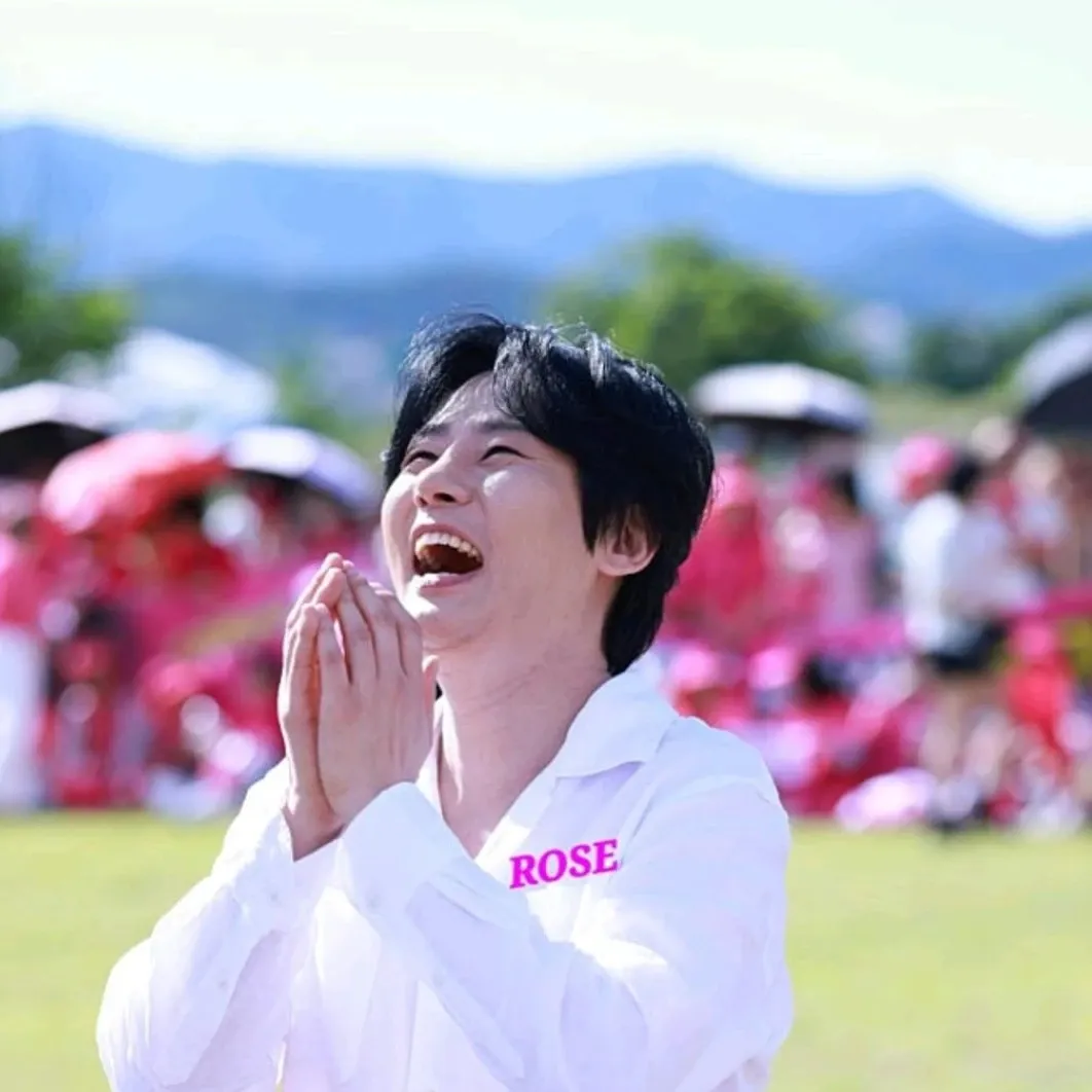 Behind-the-scenes cut of Kang Moonkyung