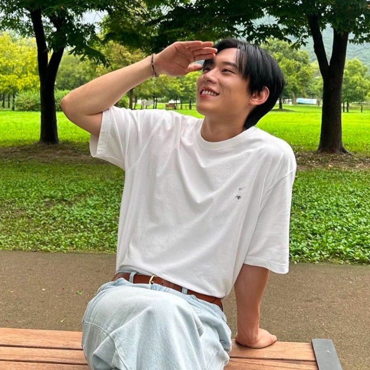 A moment captured by a fan of Kim Sungcheol