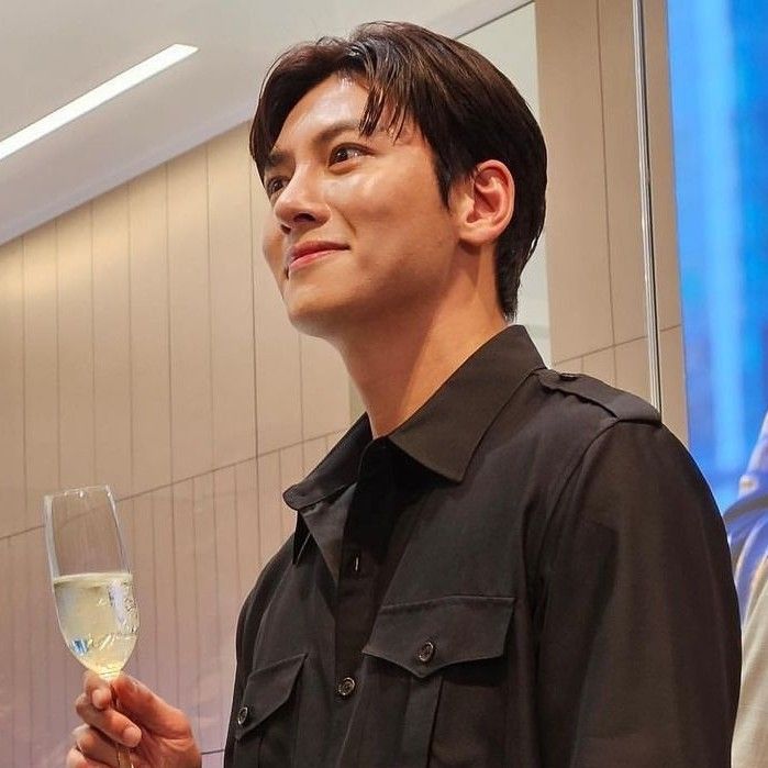 Recent activity shot of Ji Changwook