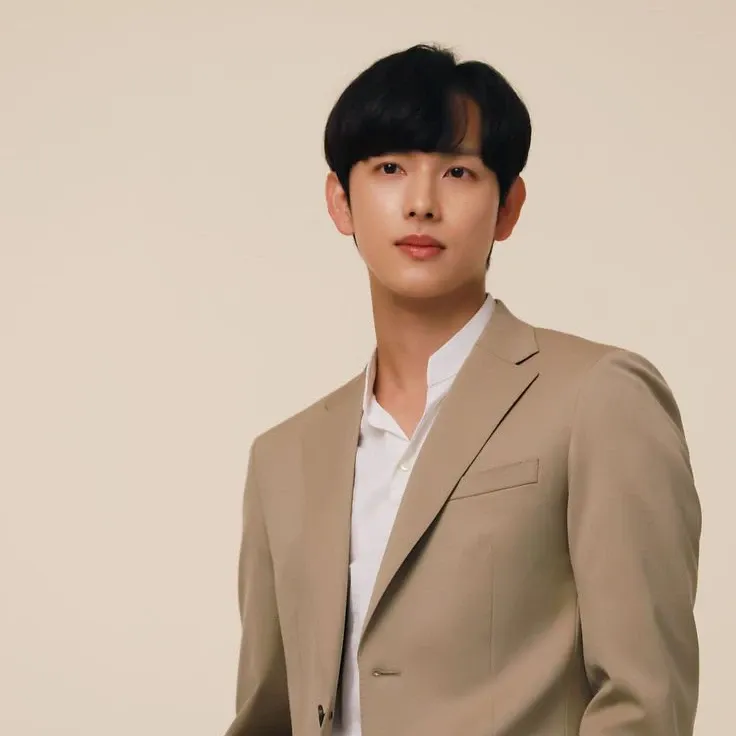 Recent activity shot of Yim Siwan