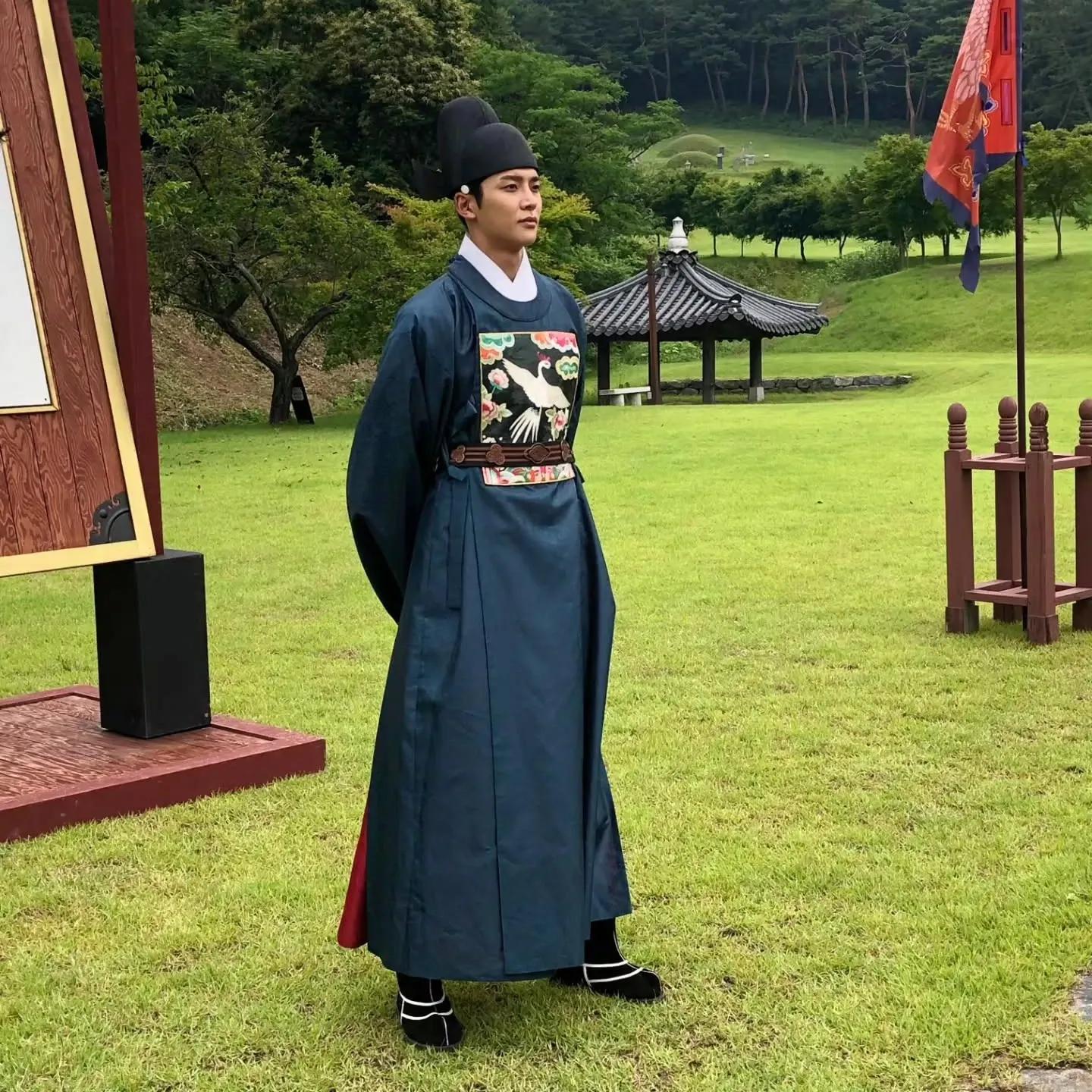 Cuplikan di balik layar dari Rowoon
